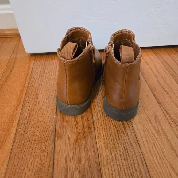 Girls size 8 Toddler Brown Boots Like new from Cat & Jack - Picture 4 of 6